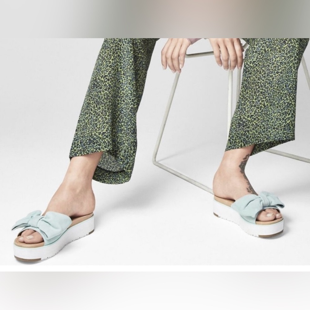 UGG Joan Platform Slide Sandals Bow